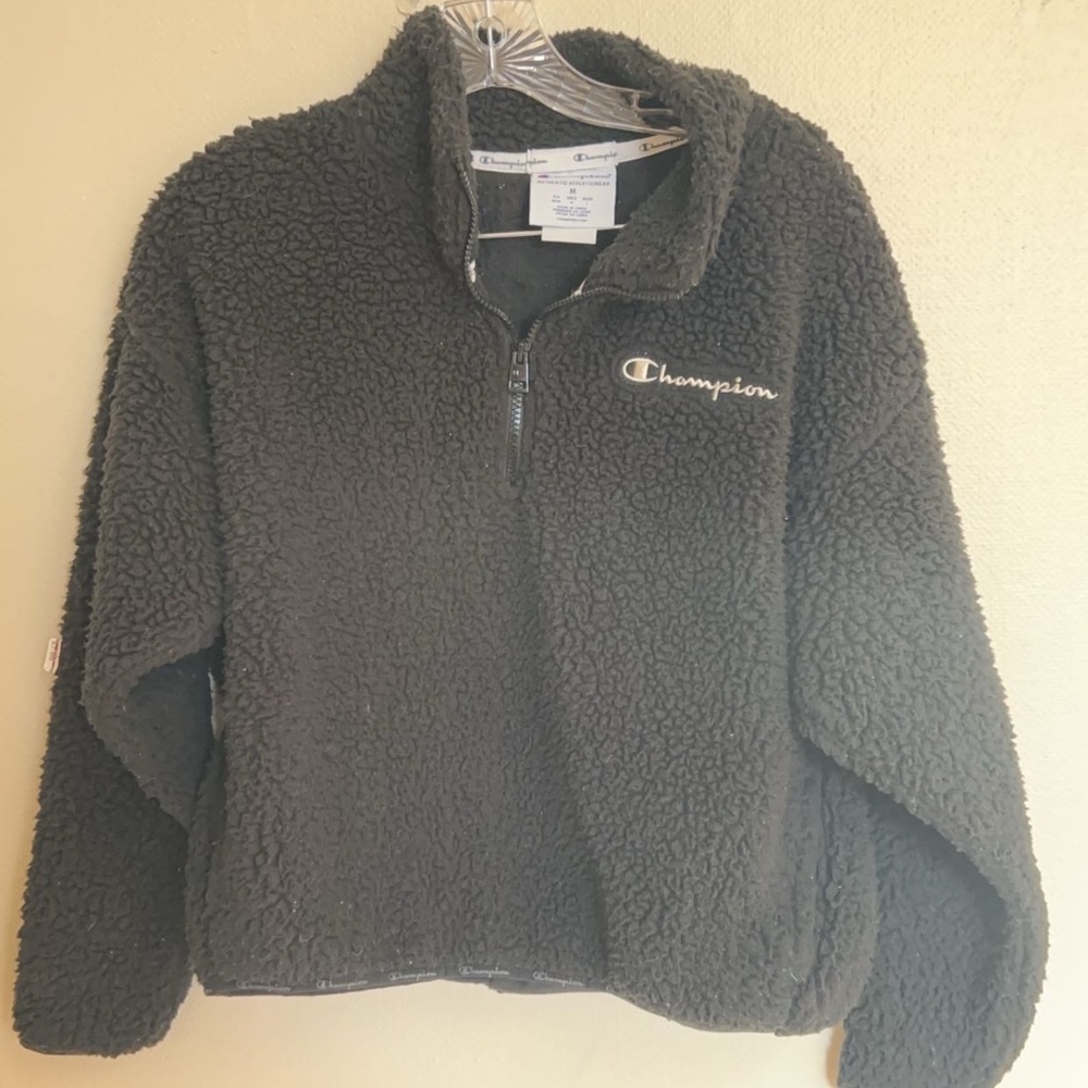 1/4 Zip Black Champion Sweater Size Medium